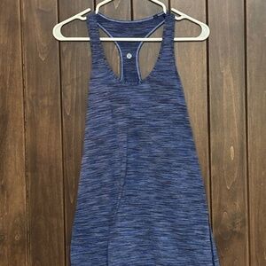 Lululemon top